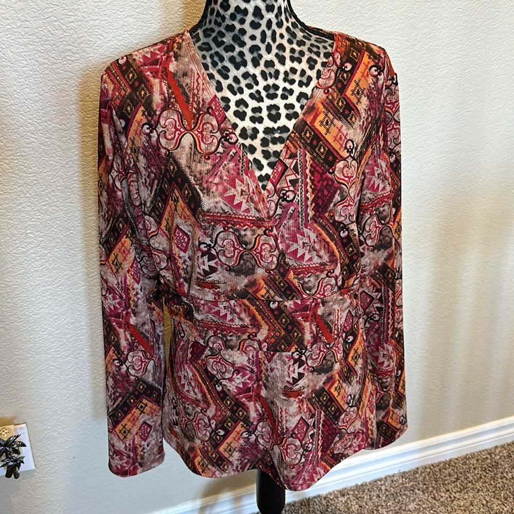 Women’s Scott Taylor long sleeve top, size XL